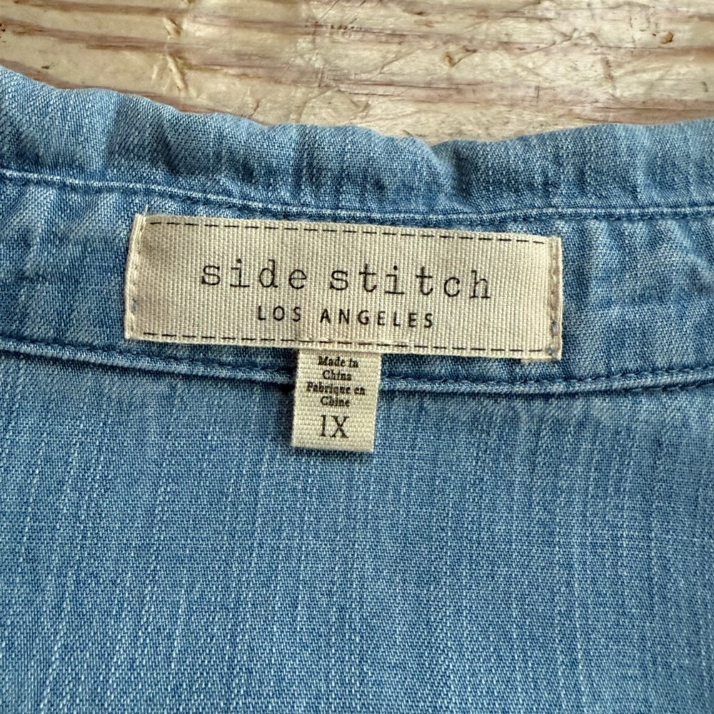 Side stitch blouse size xl - Picture 2 of 3